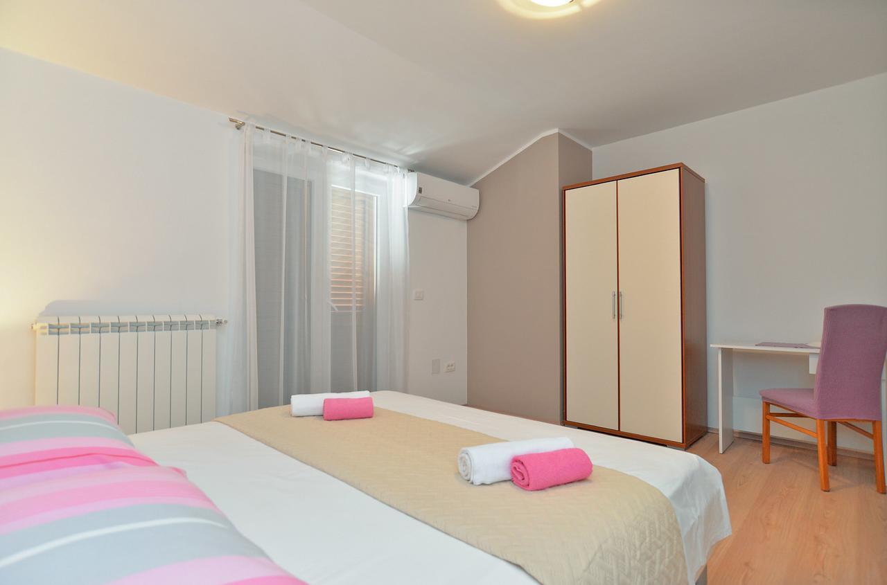 Apartments Olivera 1726 Pula Dış mekan fotoğraf